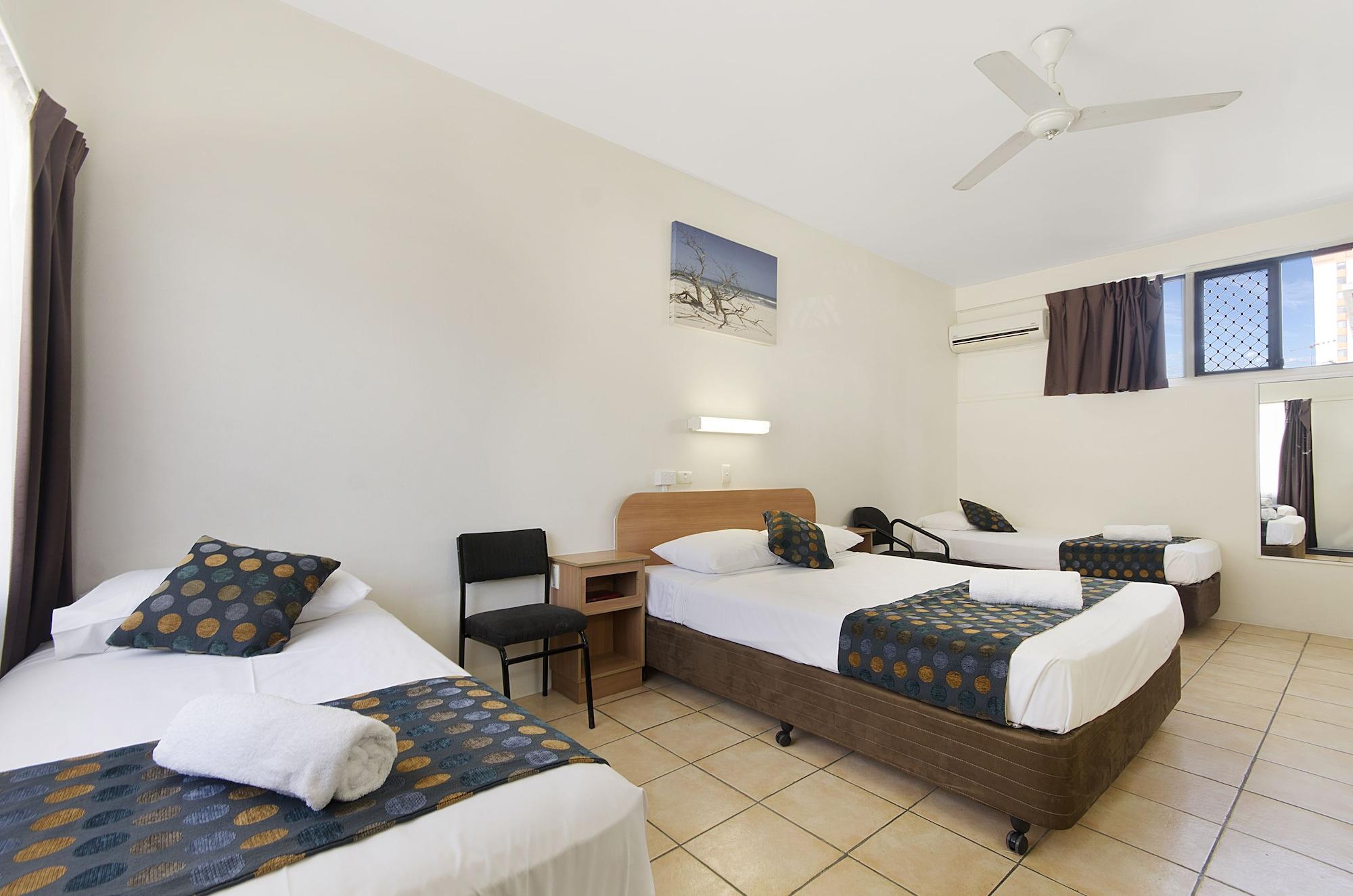 Beach House Motel Townsville Exterior photo
