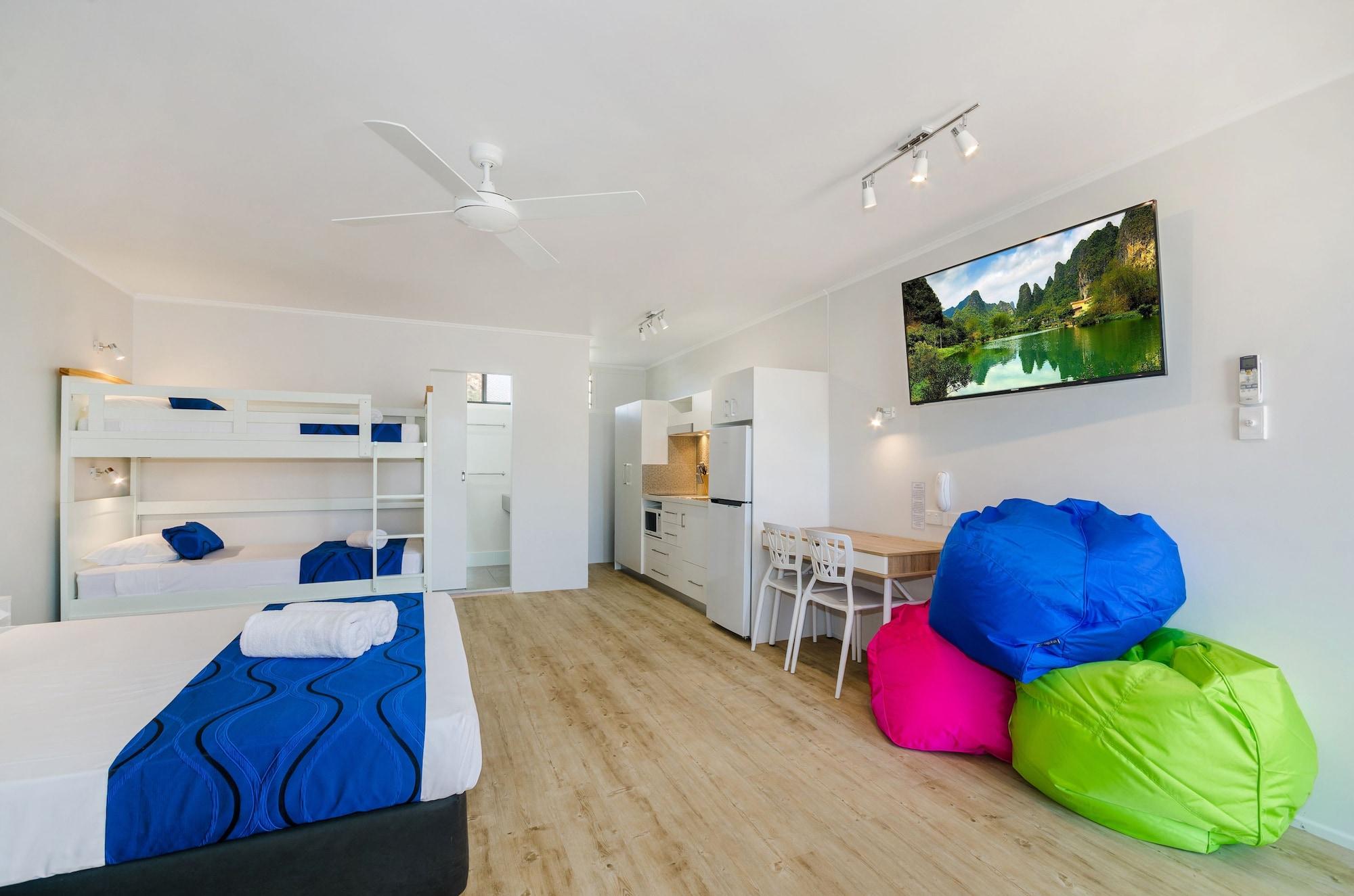 Beach House Motel Townsville Exterior photo
