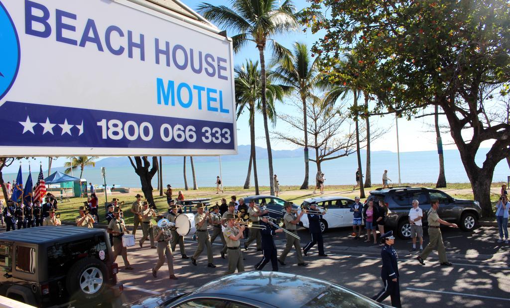 Beach House Motel Townsville Exterior photo